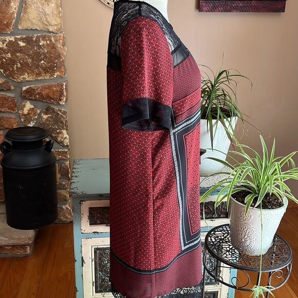 Express Women's Lace Color Block Print Shirt Dress Size Medium Black Red - Picture 7 of 13